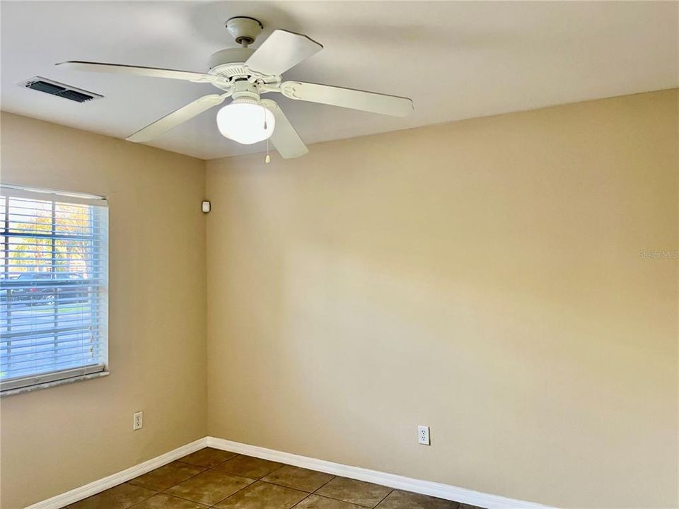 出租: $1,850 (2 贝兹, 2 浴室, 1120 平方英尺)