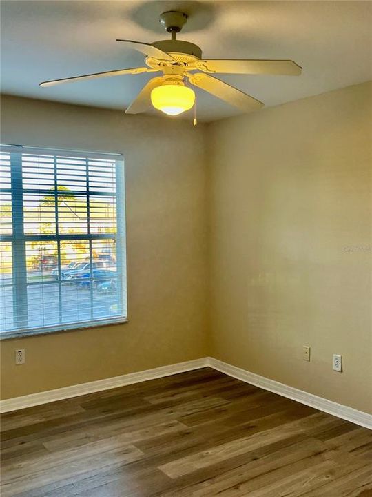 出租: $1,850 (2 贝兹, 2 浴室, 1120 平方英尺)