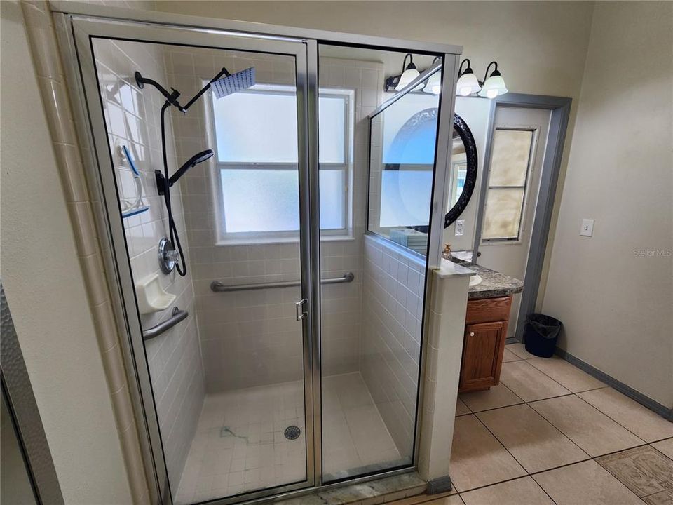 出租: $2,450 (3 贝兹, 2 浴室, 1632 平方英尺)