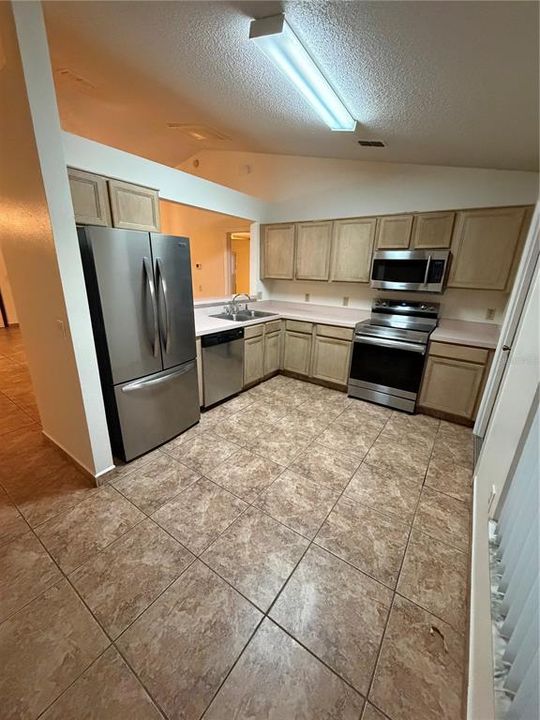 For Rent: $1,795 (3 beds, 2 baths, 1506 Square Feet)