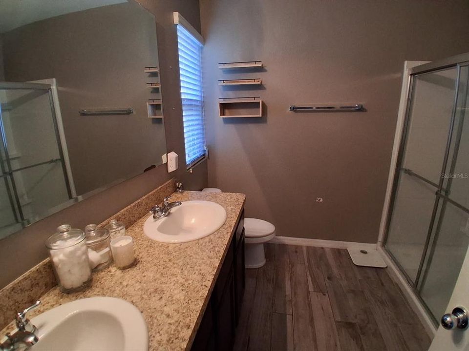 For Sale: $259,900 (4 beds, 2 baths, 1788 Square Feet)