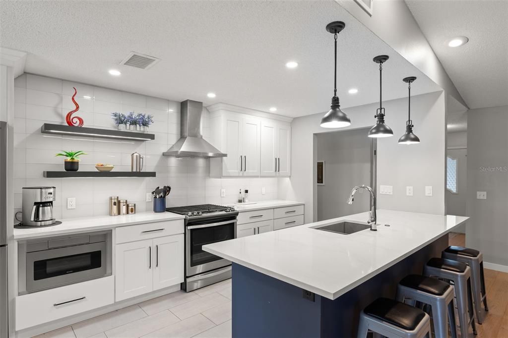 На продажу: $529,900 (3 спален, 2 ванн, 1519 Квадратных фут)