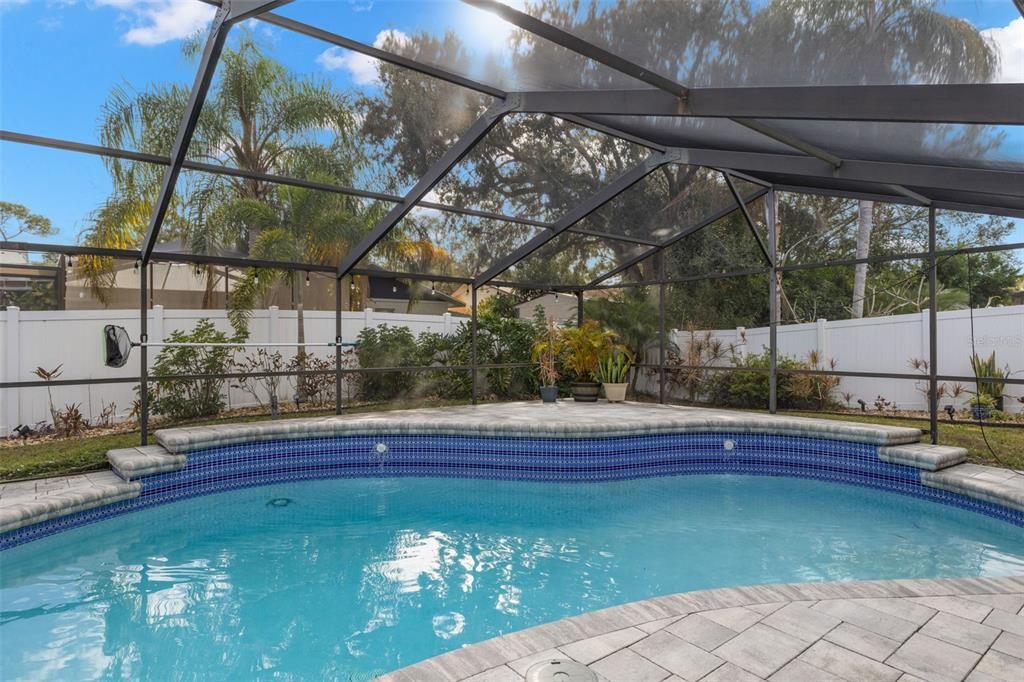 На продажу: $529,900 (3 спален, 2 ванн, 1519 Квадратных фут)