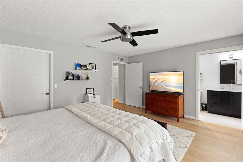 На продажу: $529,900 (3 спален, 2 ванн, 1519 Квадратных фут)