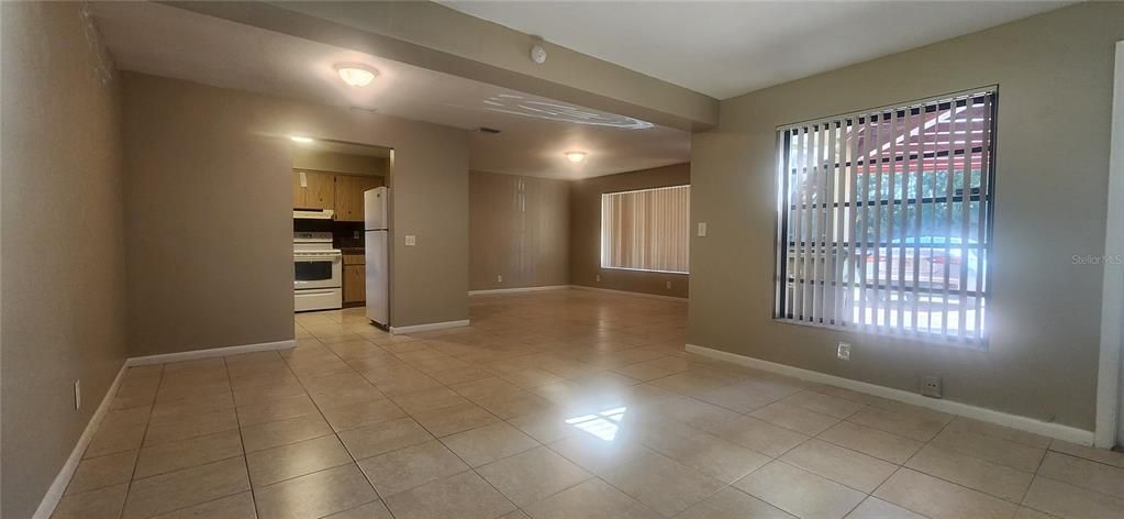 На продажу: $459,900 (2 спален, 2 ванн, 1202 Квадратных фут)