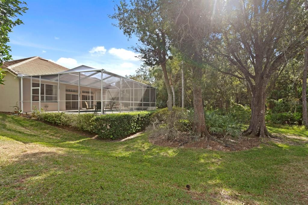 For Sale: $550,000 (3 beds, 2 baths, 2215 Square Feet)