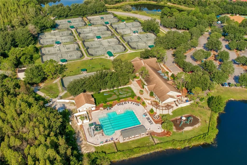 For Sale: $550,000 (3 beds, 2 baths, 2215 Square Feet)