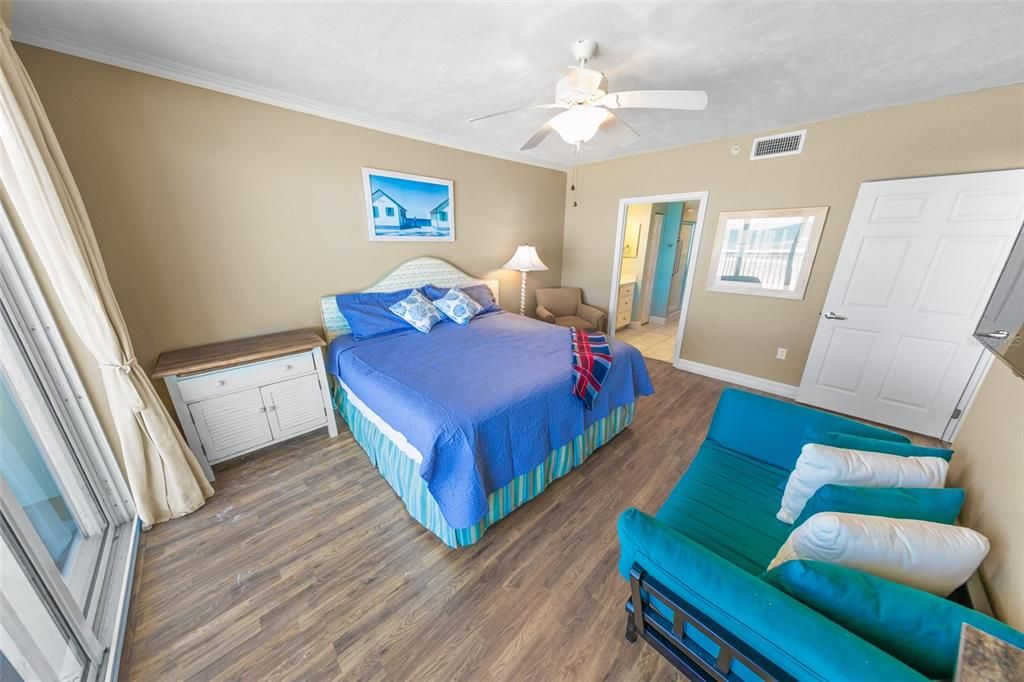 For Sale: $849,900 (3 beds, 3 baths, 2190 Square Feet)