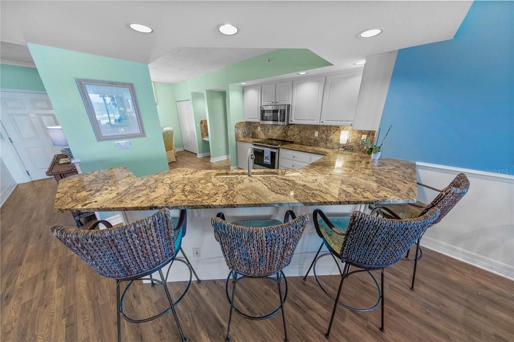 For Sale: $849,900 (3 beds, 3 baths, 2190 Square Feet)