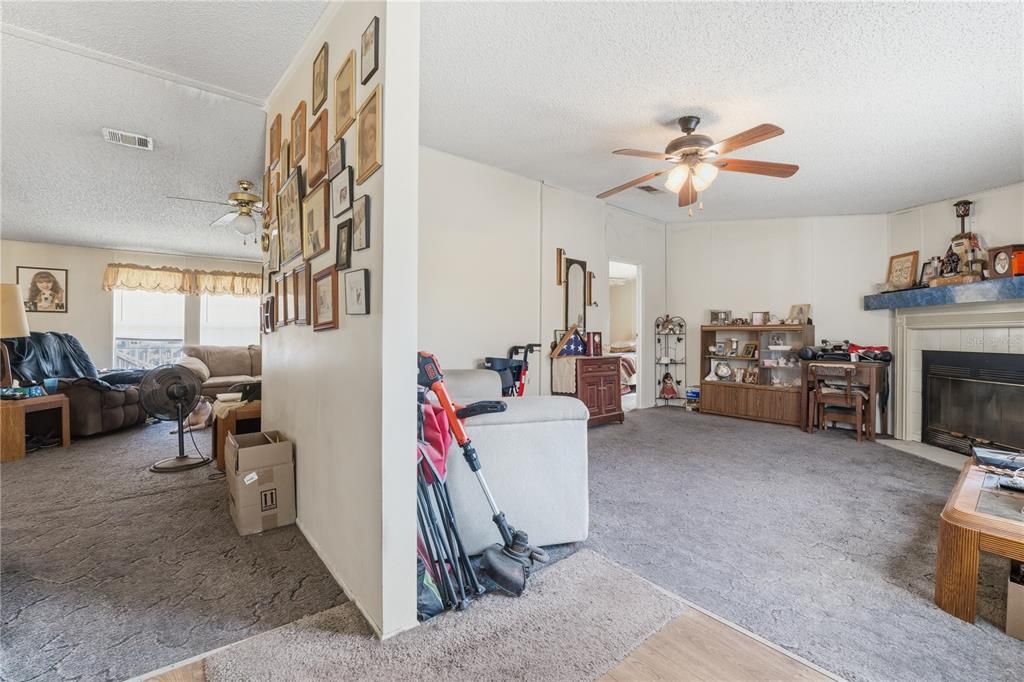 En Venta: $250,000 (3 camas, 2 baños, 1809 Pies cuadrados)