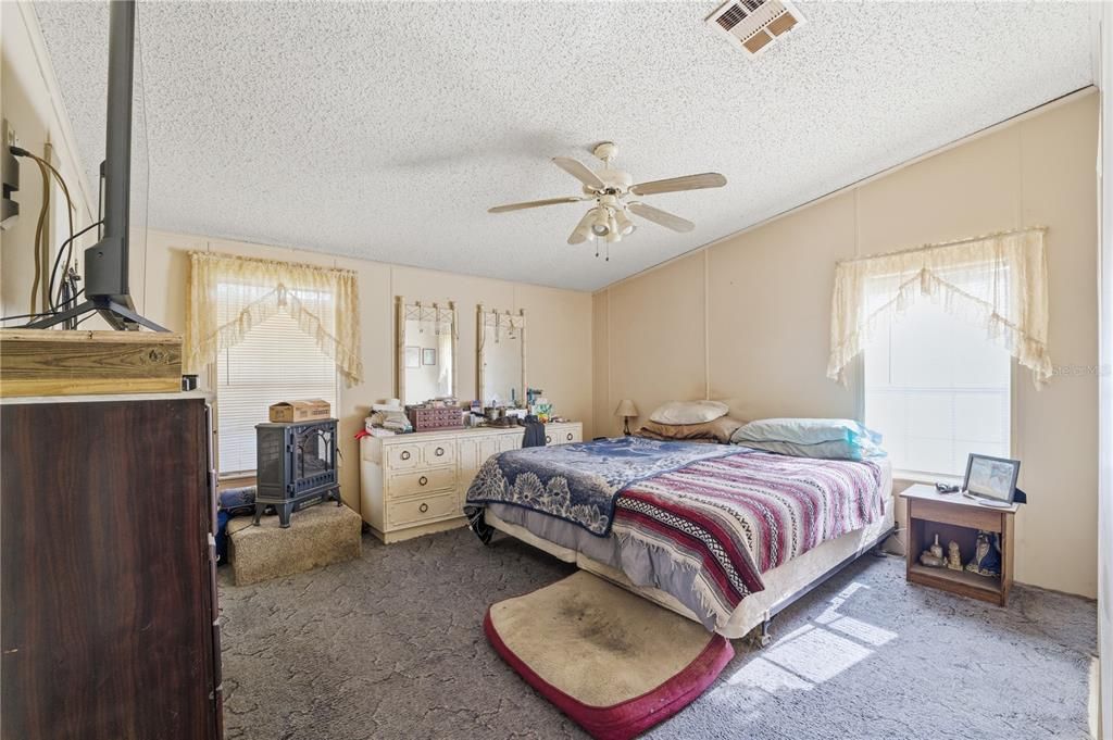 En Venta: $250,000 (3 camas, 2 baños, 1809 Pies cuadrados)