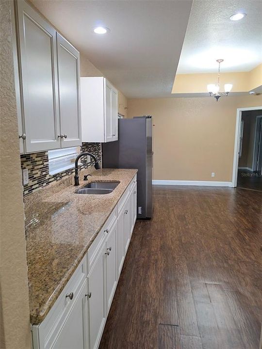 En Venta: $269,000 (3 camas, 2 baños, 1465 Pies cuadrados)