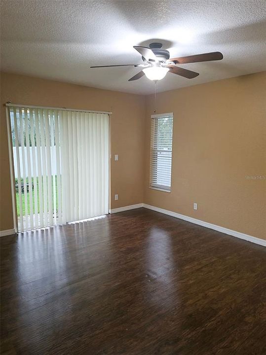 En Venta: $269,000 (3 camas, 2 baños, 1465 Pies cuadrados)