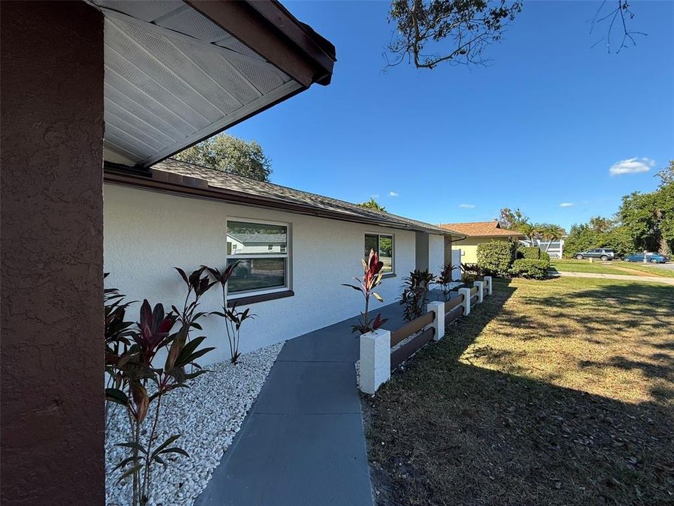 待售: $549,900 (3 贝兹, 2 浴室, 1578 平方英尺)