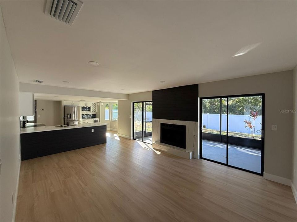 待售: $549,900 (3 贝兹, 2 浴室, 1578 平方英尺)