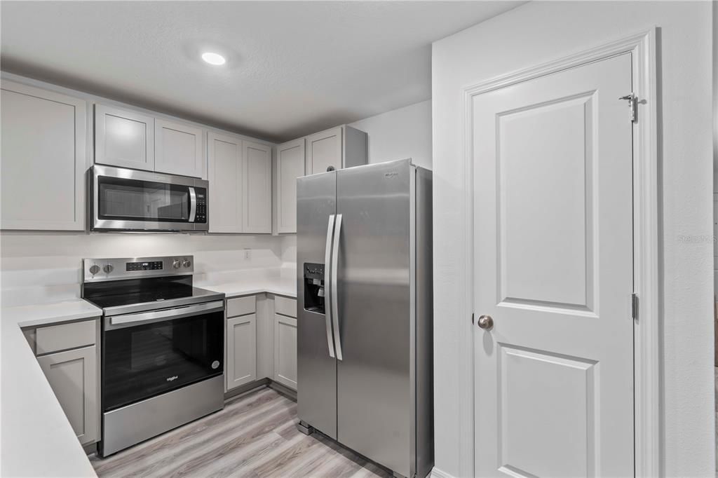 For Rent: $2,400 (3 beds, 2 baths, 1507 Square Feet)