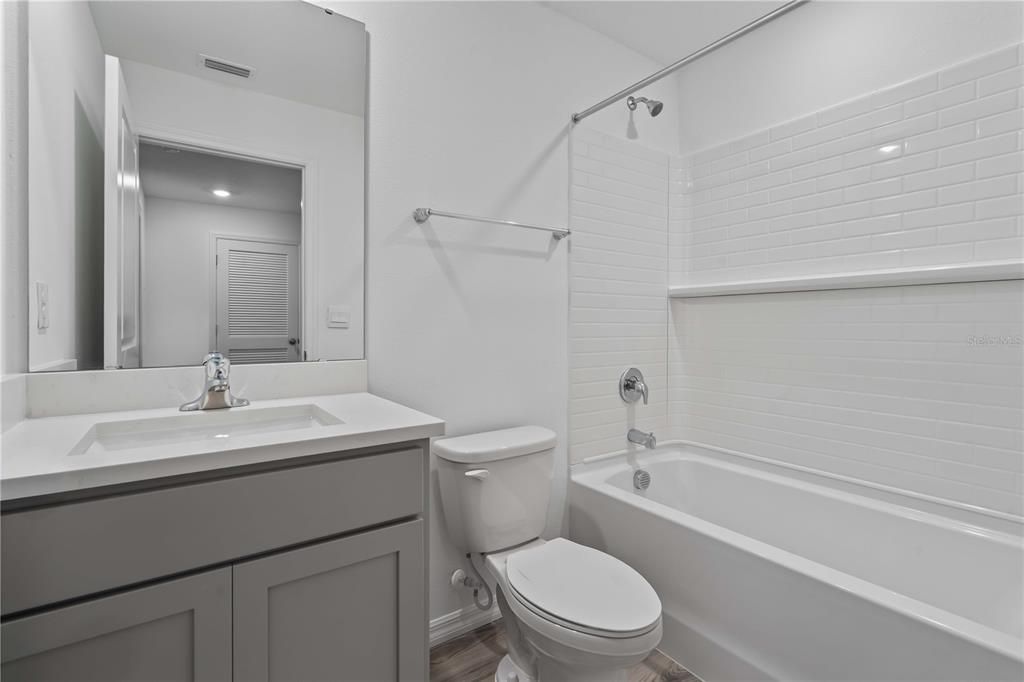 For Rent: $2,400 (3 beds, 2 baths, 1507 Square Feet)