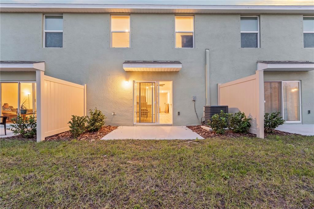 For Rent: $2,400 (3 beds, 2 baths, 1507 Square Feet)