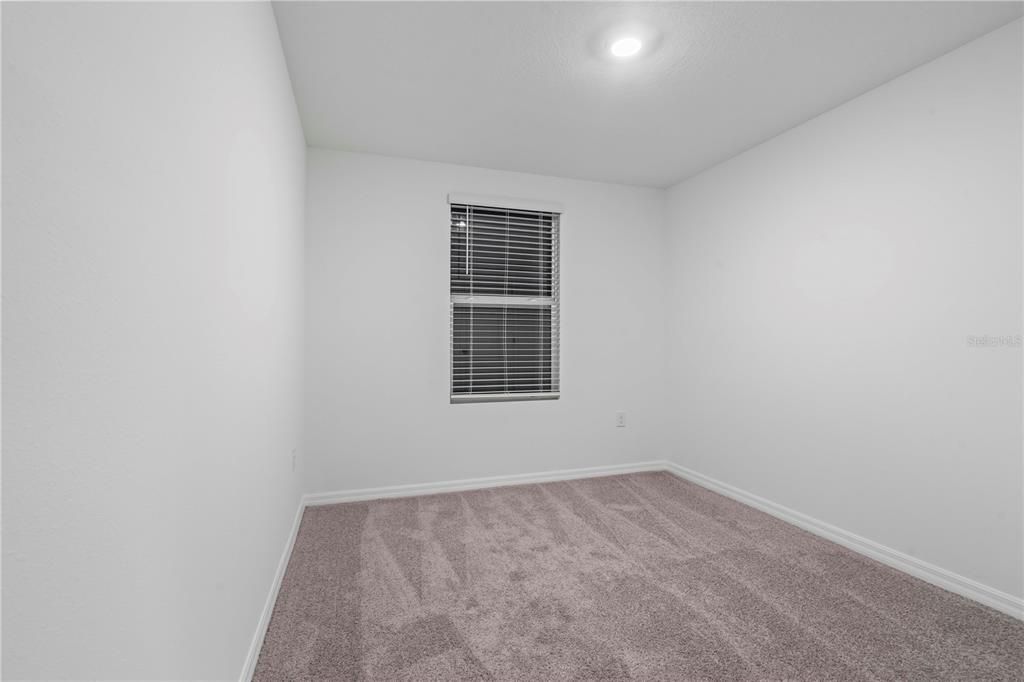 For Rent: $2,400 (3 beds, 2 baths, 1507 Square Feet)