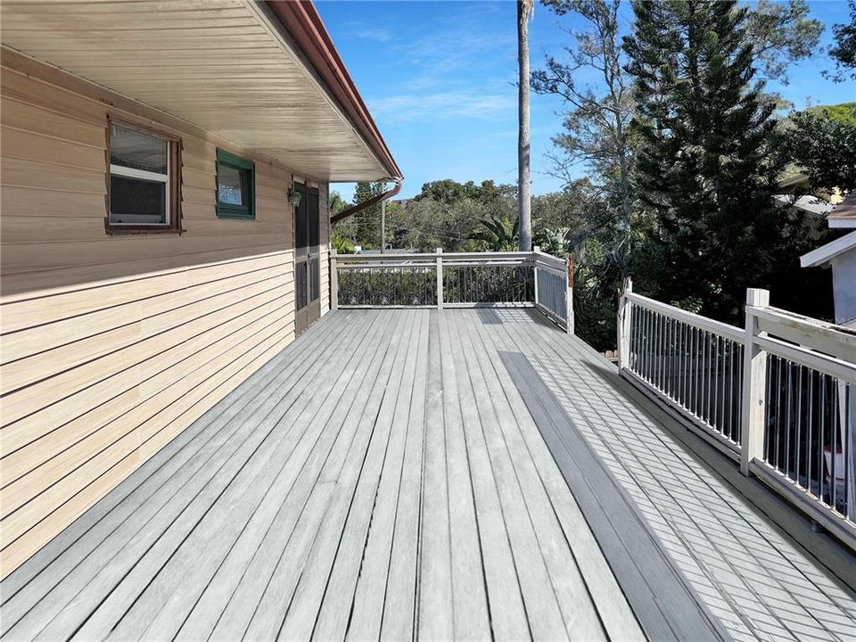 For Sale: $375,000 (4 beds, 3 baths, 2104 Square Feet)