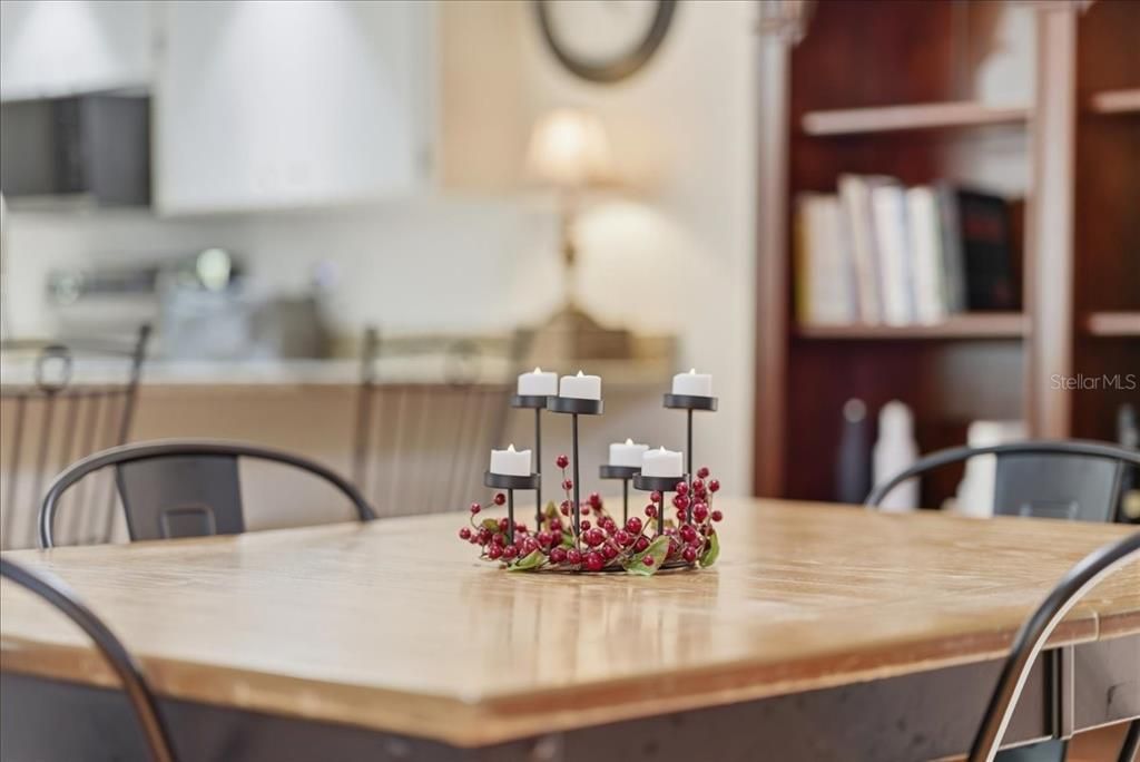 待售: $324,900 (2 贝兹, 2 浴室, 1267 平方英尺)