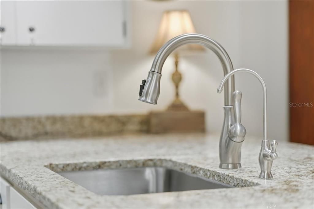 待售: $324,900 (2 贝兹, 2 浴室, 1267 平方英尺)