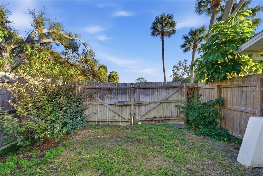 待售: $324,900 (2 贝兹, 2 浴室, 1267 平方英尺)