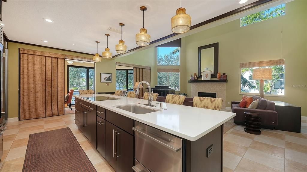 На продажу: $899,000 (3 спален, 3 ванн, 2135 Квадратных фут)