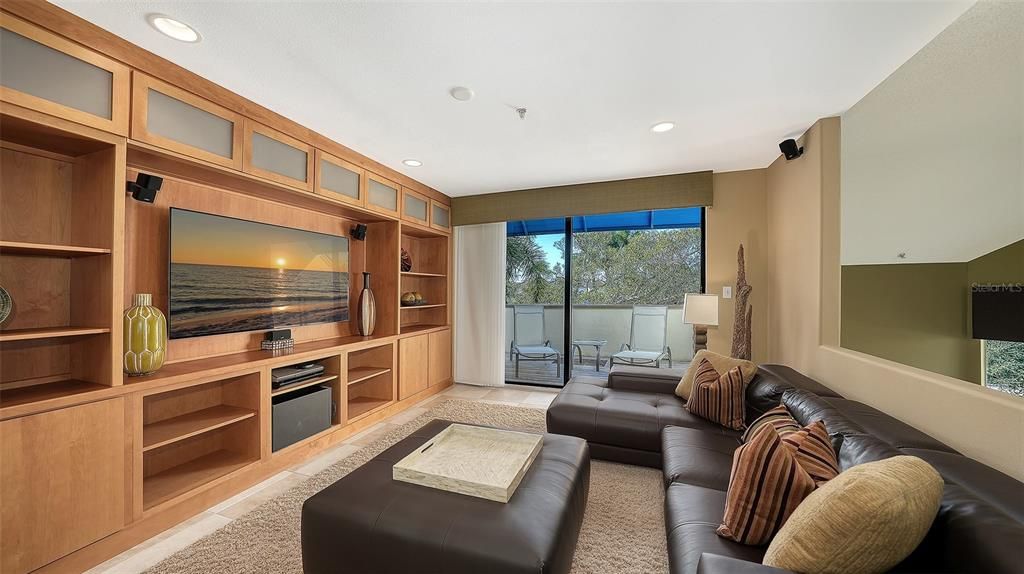 На продажу: $899,000 (3 спален, 3 ванн, 2135 Квадратных фут)