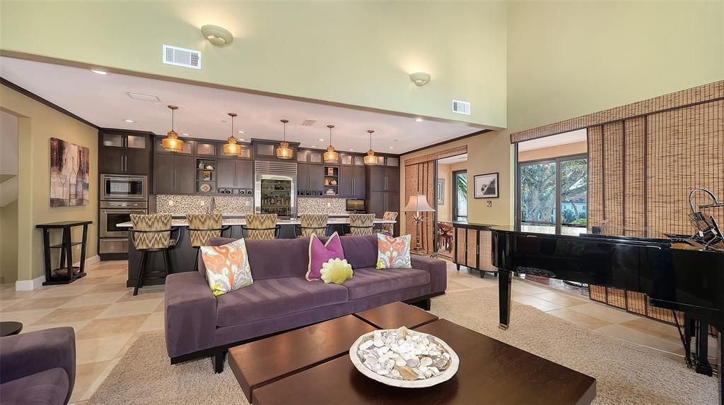 На продажу: $899,000 (3 спален, 3 ванн, 2135 Квадратных фут)