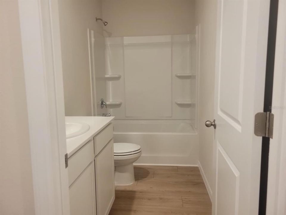 For Rent: $2,800 (3 beds, 2 baths, 1673 Square Feet)