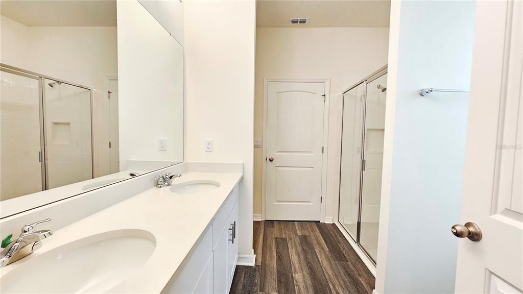 For Rent: $2,950 (3 beds, 2 baths, 2029 Square Feet)