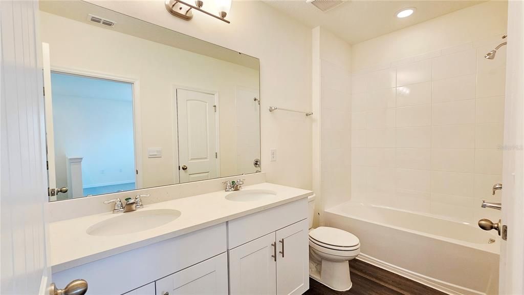 For Rent: $2,950 (3 beds, 2 baths, 2029 Square Feet)