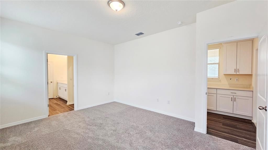 For Rent: $2,950 (3 beds, 2 baths, 2029 Square Feet)