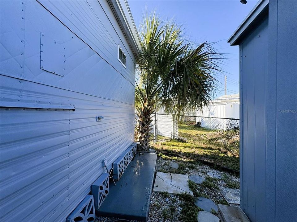 For Sale: $84,500 (1 beds, 1 baths, 630 Square Feet)