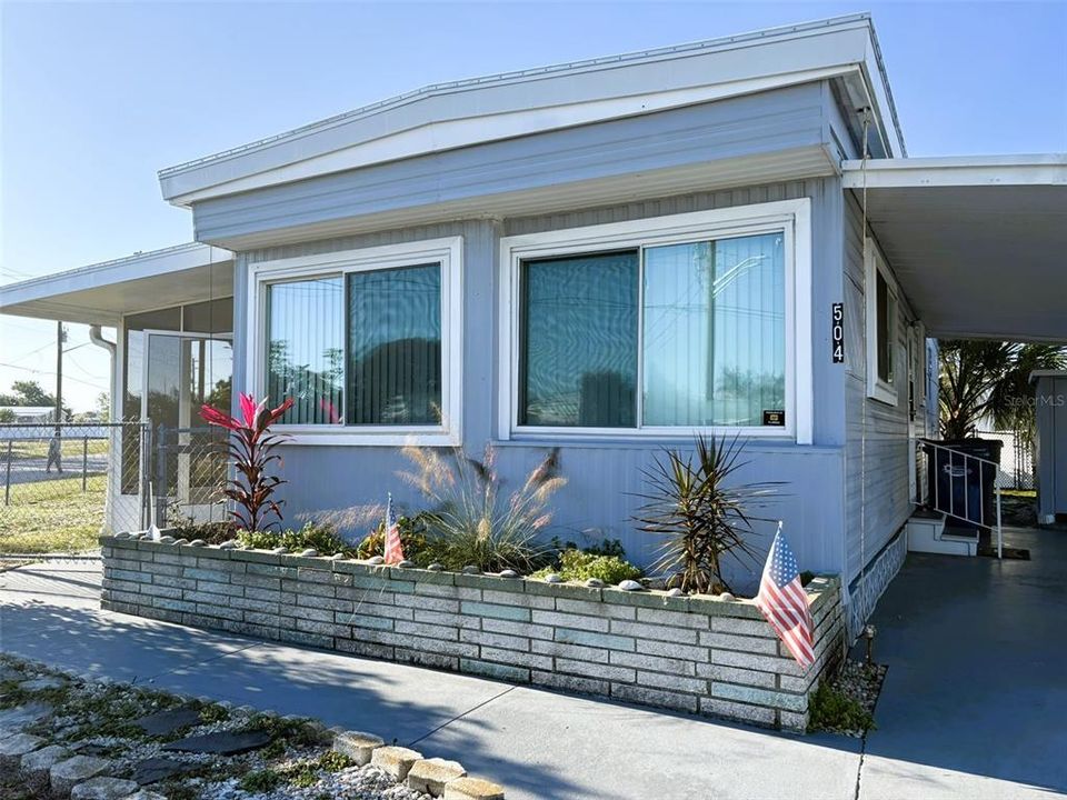 For Sale: $84,500 (1 beds, 1 baths, 630 Square Feet)