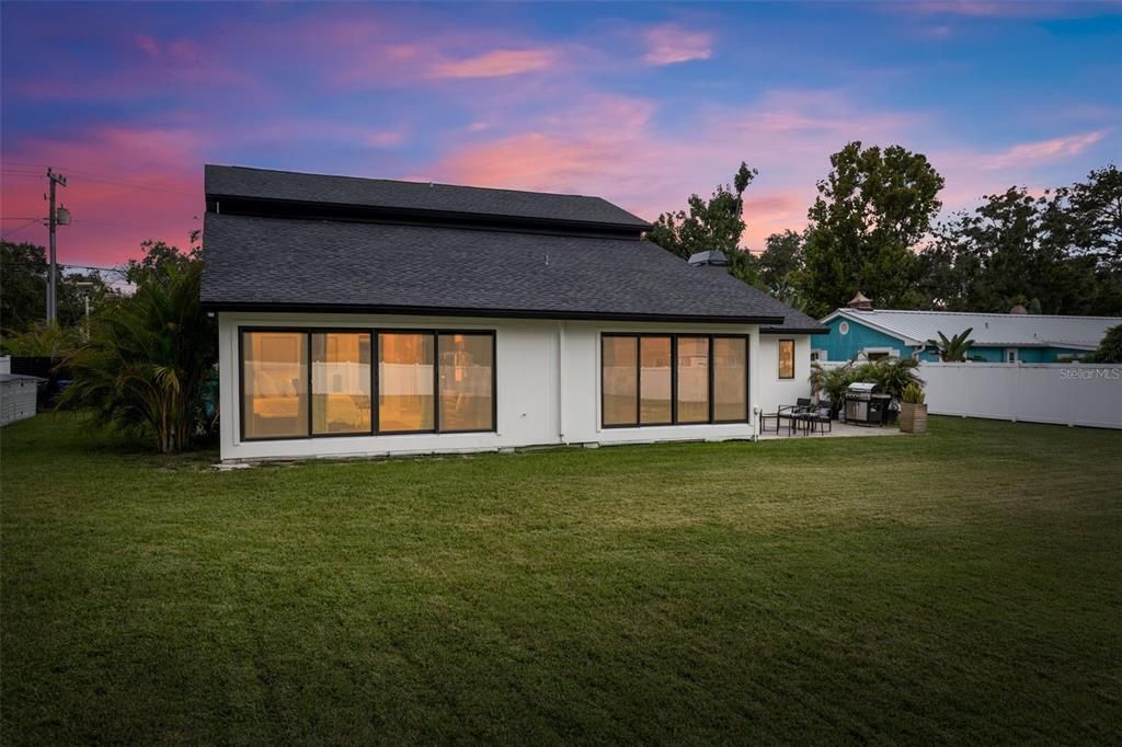 For Sale: $1,640,000 (5 beds, 3 baths, 2772 Square Feet)