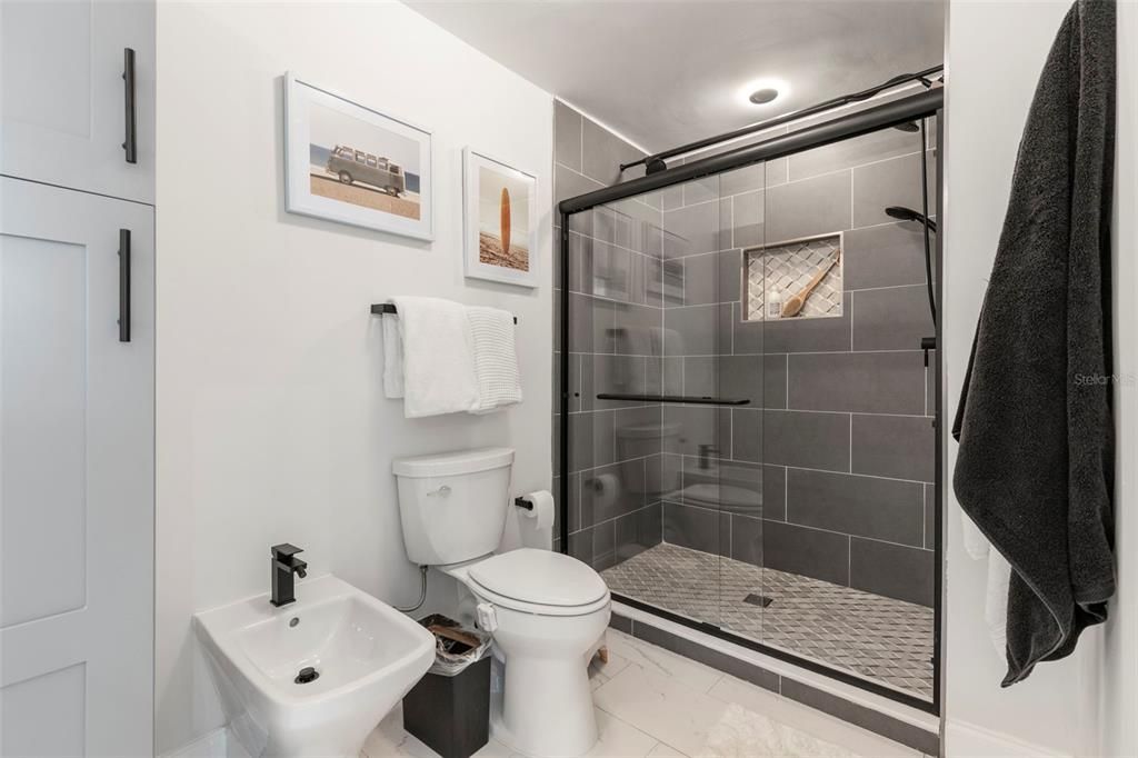 For Sale: $1,640,000 (5 beds, 3 baths, 2772 Square Feet)