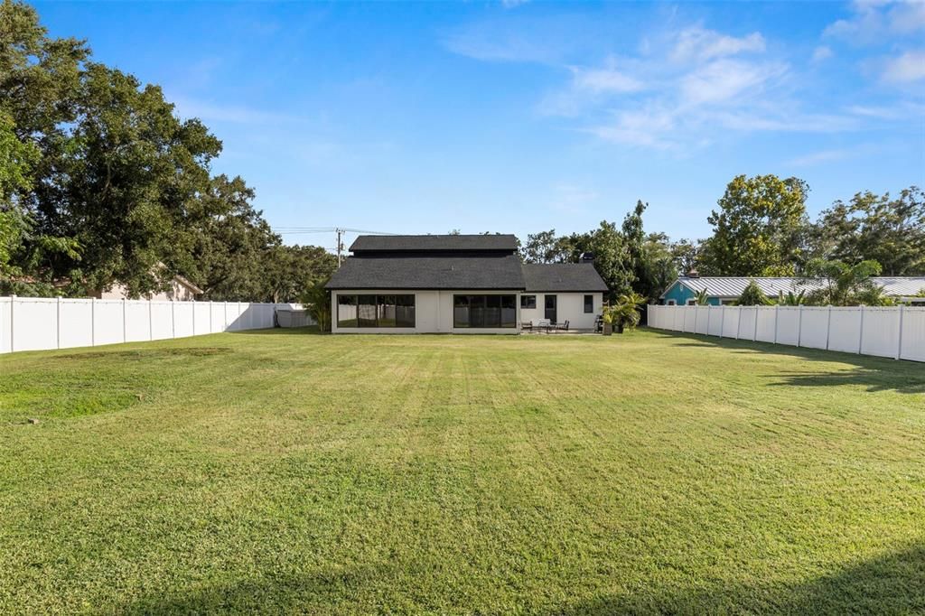 For Sale: $1,640,000 (5 beds, 3 baths, 2772 Square Feet)