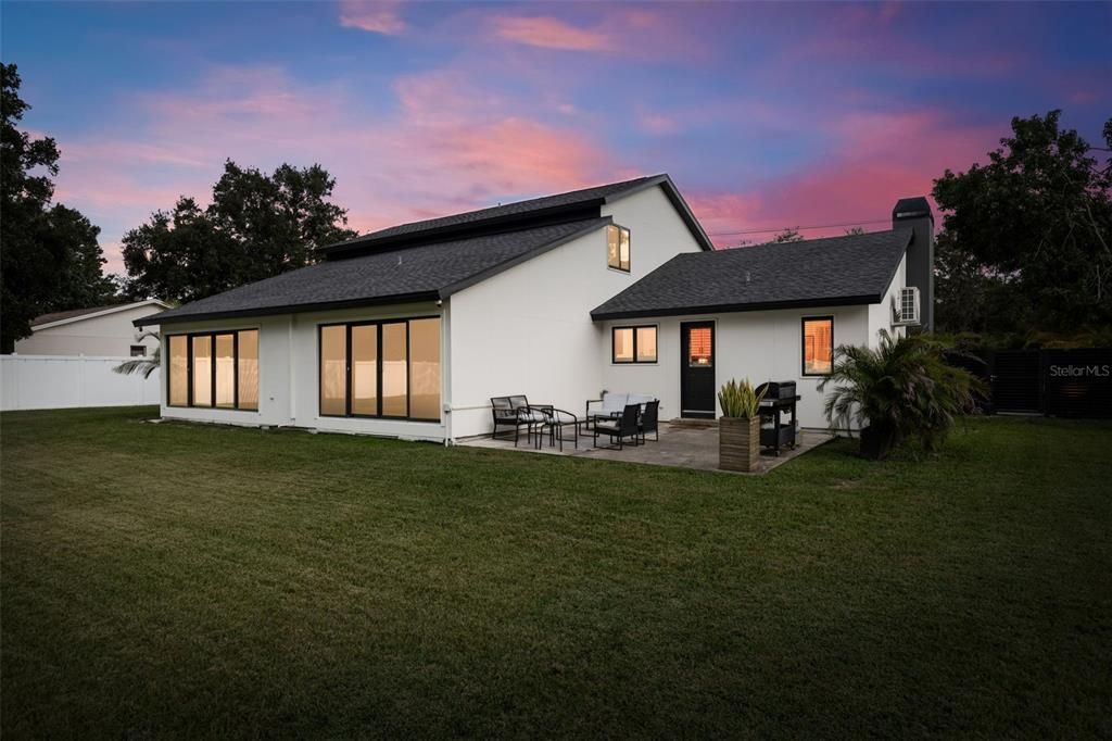 For Sale: $1,640,000 (5 beds, 3 baths, 2772 Square Feet)