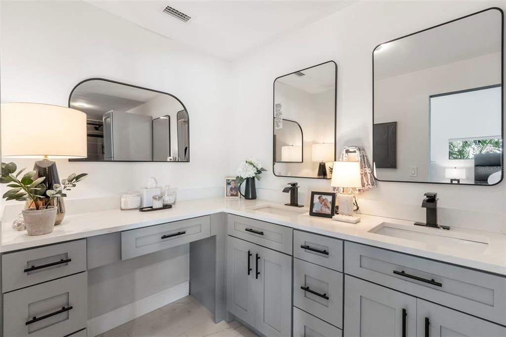 For Sale: $1,640,000 (5 beds, 3 baths, 2772 Square Feet)