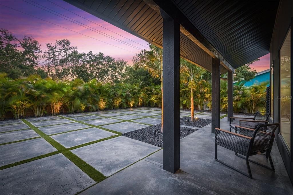 For Sale: $1,640,000 (5 beds, 3 baths, 2772 Square Feet)