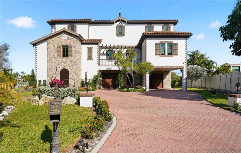 待售: $5,750,000 (4 贝兹, 3 浴室, 5826 平方英尺)