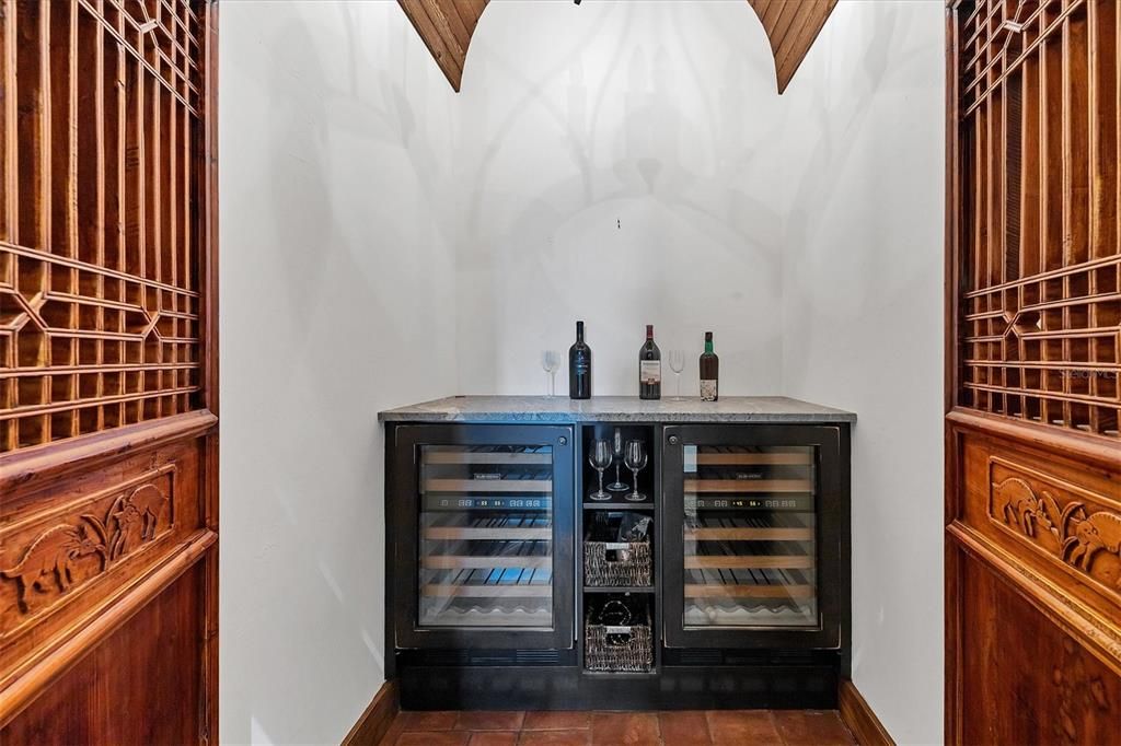 待售: $5,750,000 (4 贝兹, 3 浴室, 5826 平方英尺)