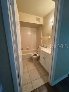 出租: $1,500 (2 贝兹, 2 浴室, 905 平方英尺)