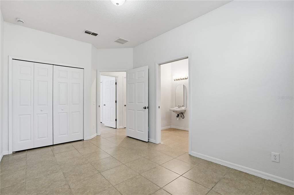 待售: $515,000 (4 贝兹, 3 浴室, 3117 平方英尺)