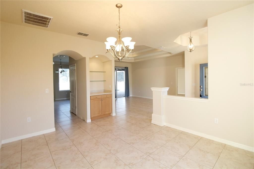 На продажу: $610,000 (4 спален, 2 ванн, 2535 Квадратных фут)