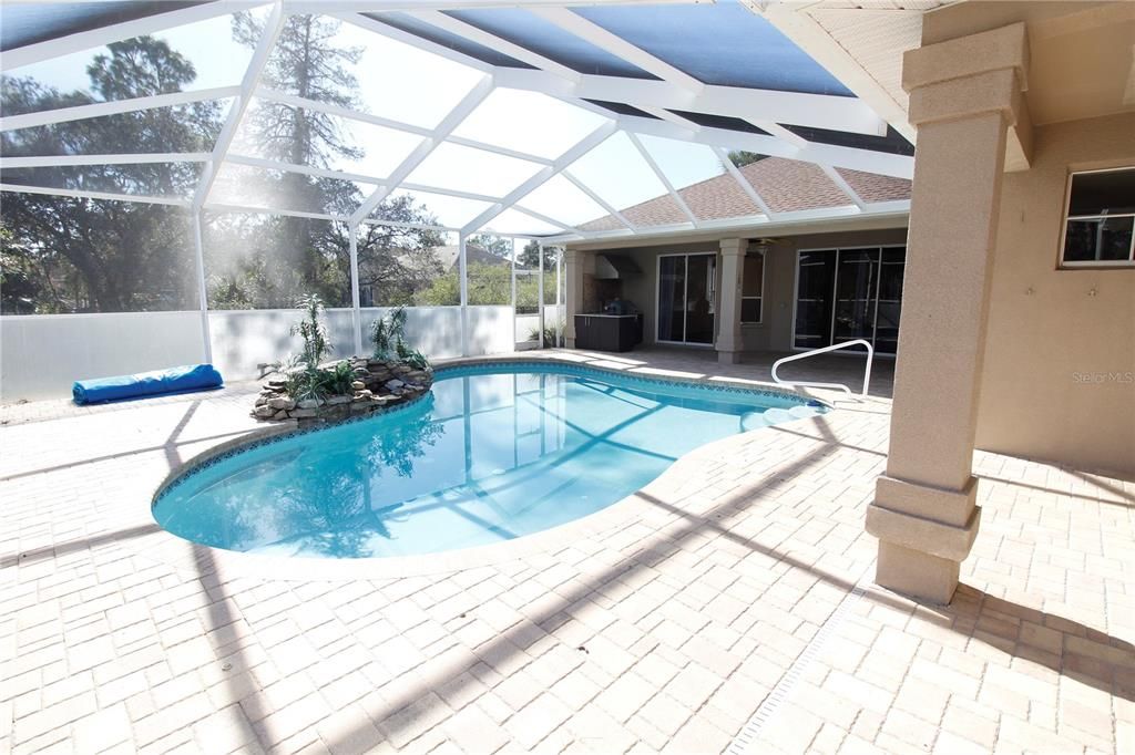 На продажу: $610,000 (4 спален, 2 ванн, 2535 Квадратных фут)