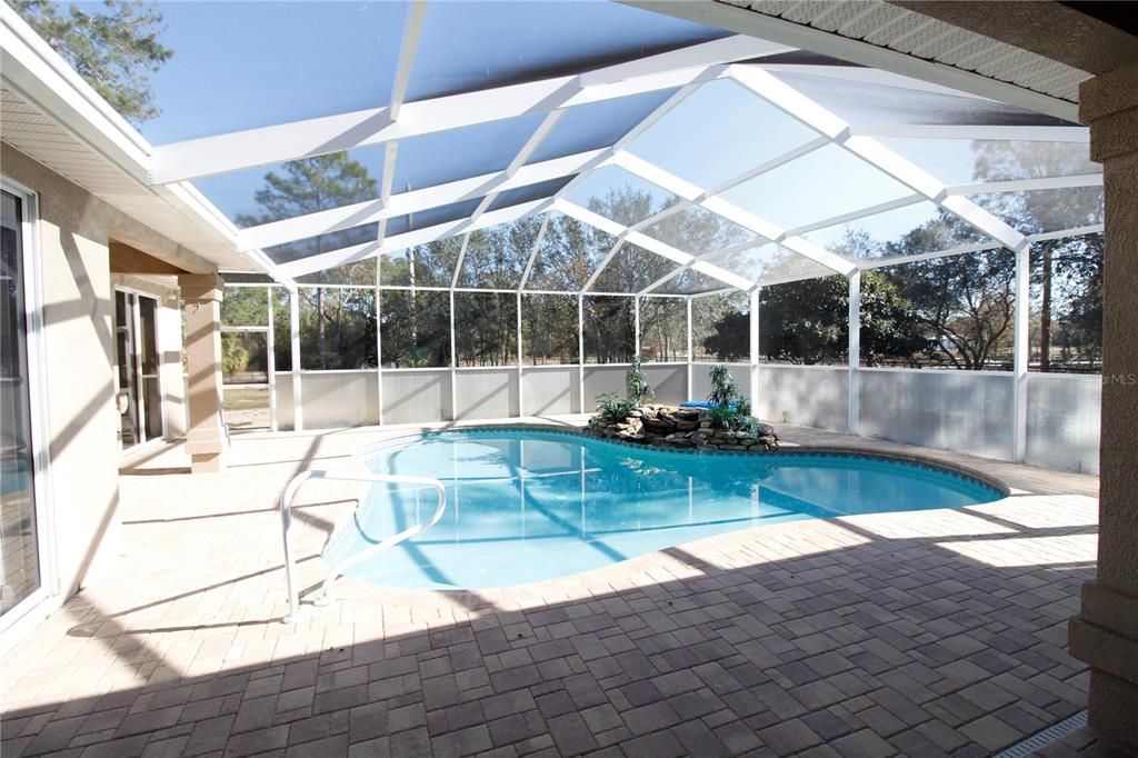 На продажу: $610,000 (4 спален, 2 ванн, 2535 Квадратных фут)