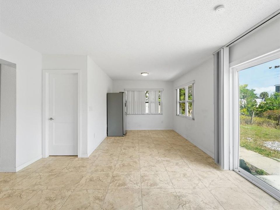 待售: $199,900 (3 贝兹, 2 浴室, 1605 平方英尺)